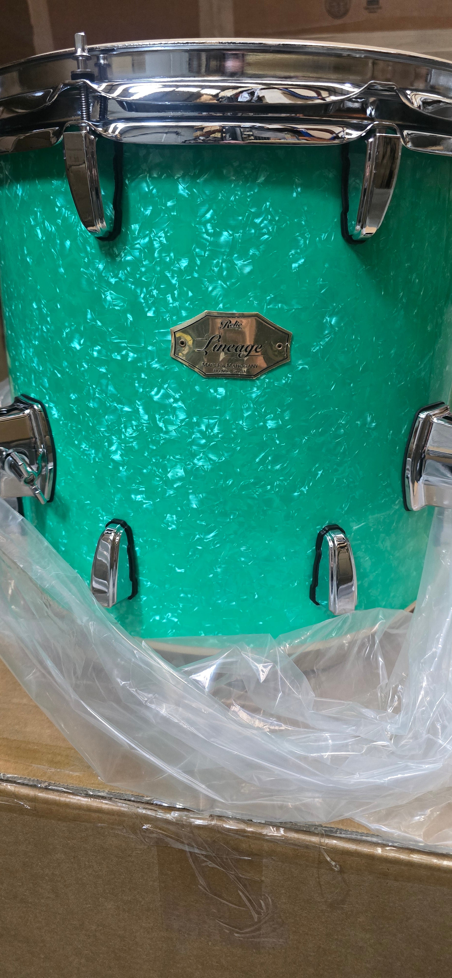 ONE ONLY  Relic 20'' 14'' 10'' Lineage Drum Kit - Mint Green Pearl B*STOCK